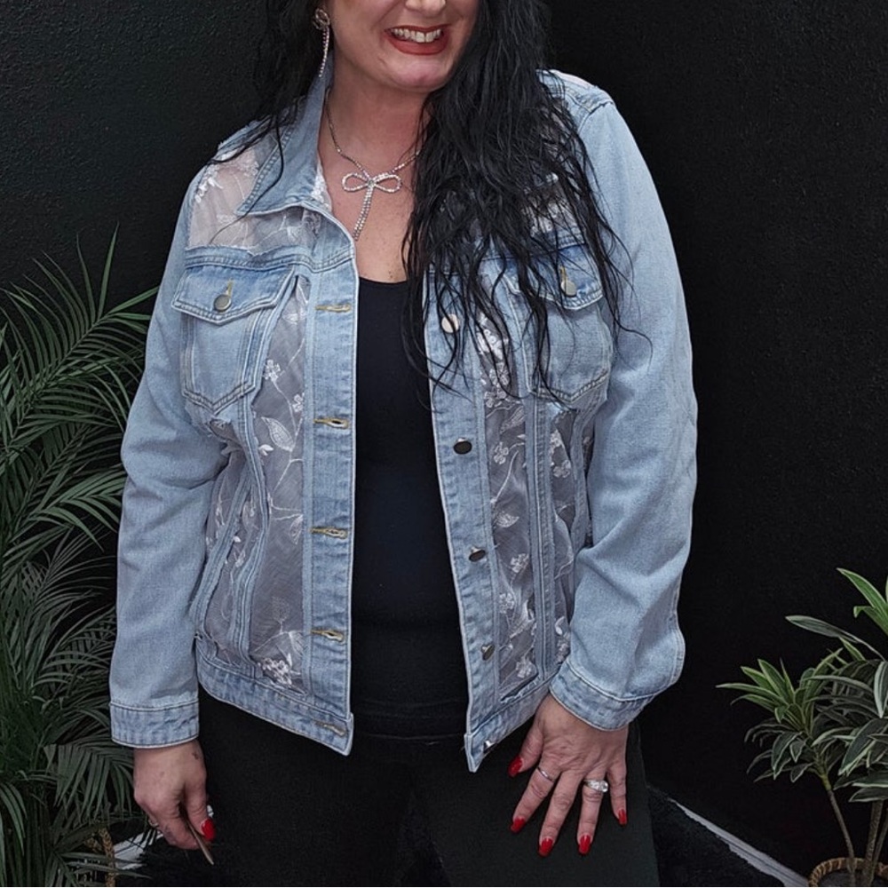 DAVI & DANI Women's Light Blue Denim Jacket 3XL NWT
